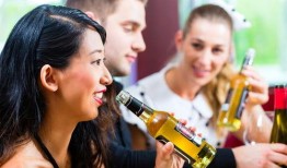 酒吧女生事件爆料视频,揭秘背后真相与争议