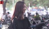 街头采访爆料女生视频播放,女生视频播放背后的真实故事