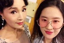 爆料小姨整容视频播放,网友热议美容术的神奇魅力