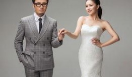 文薇爆料王铮亮下跪视频,文薇爆料背后的感人故事